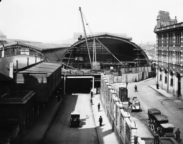 Rebuilding work at Paddington Station, 1916