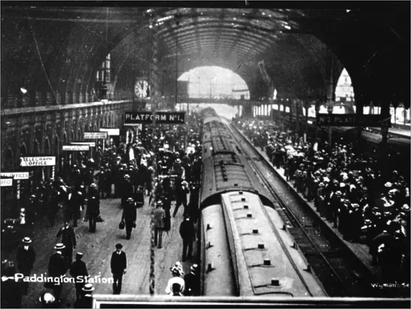 Platform 1 at Paddington Station, c. 1910