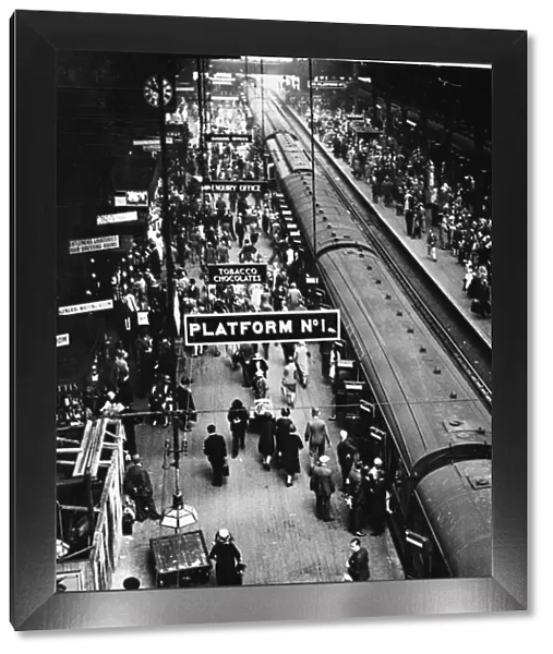 Platform 1 at Paddington Station, 1929