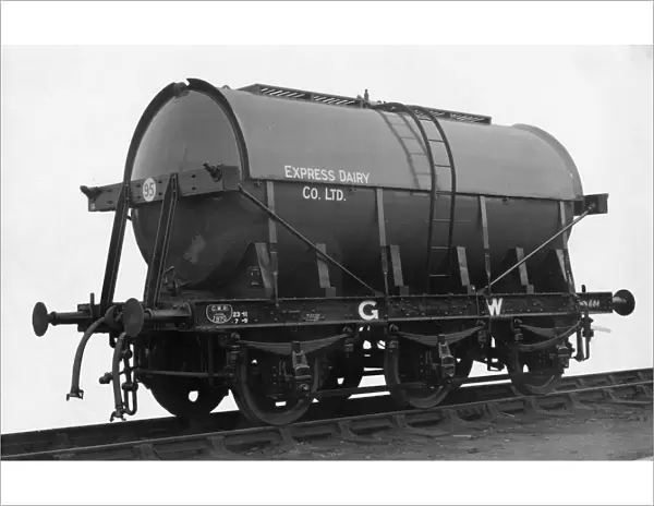 3000 Gallon Milk Tank, No. 1970 for Express Dairy