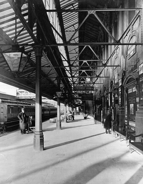 Exeter St Davids Station, Platform 1, Devon, c. 1920