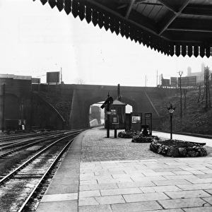 Worcestershire Stations Photographic Print Collection: Dudley Station