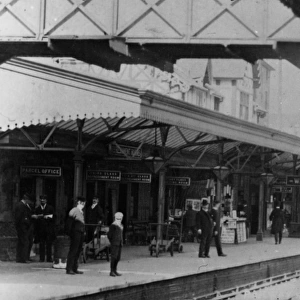 Worcestershire Stations Framed Print Collection: Kidderminster Station