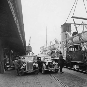 Loading motor cars, 1937