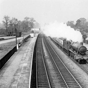 Locomotive No. 5932, Haydon Hall, passing through Shrivenham Station, May 1960