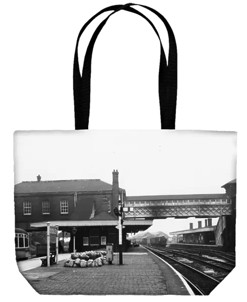 Dudley Station, September 1956
