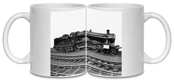 Hall Class Locomotive No. 4952, Peplow Hall