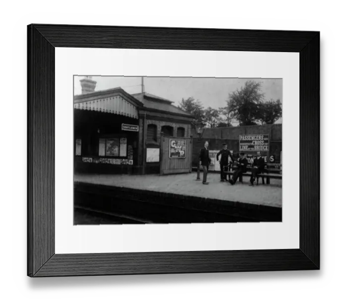 Framed Print : Evesham Station, Worcestershire, c. 1910