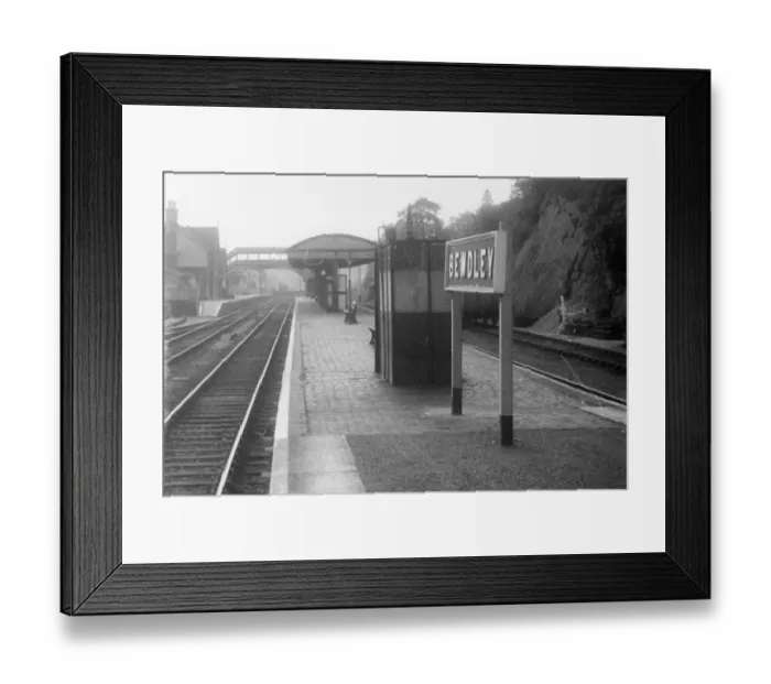 Framed Print : Bewdley Station, c. 1950s