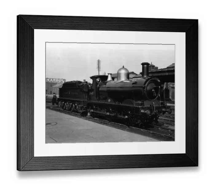 Framed Print : Dean Goods locomotive no 2442