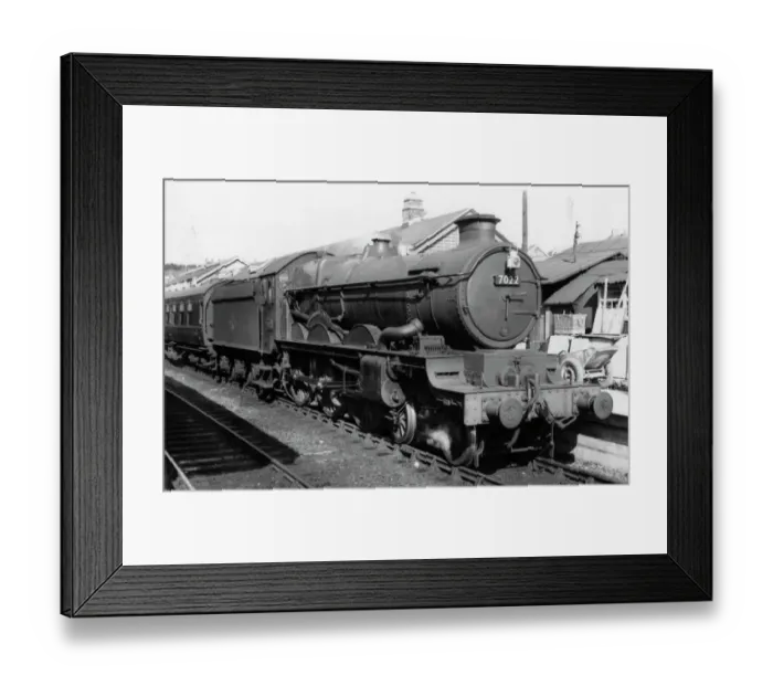 Framed Print : Castle Class locomotive no. 7022, Hereford Castle, c. 1950s Framed Print : Castle Class locomotive no. 7022, Hereford Castle, c. 1950s