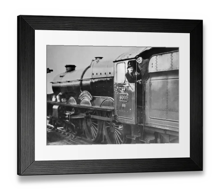 Framed Print : Driver and Fireman on King George Vs footplate, 1950 Framed Print : Driver and Fireman on King George Vs footplate, 1950