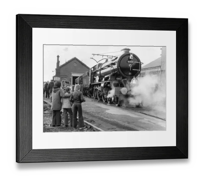 Framed Print : King George V at Swindon Works, 1970s Framed Print : King George V at Swindon Works, 1970s