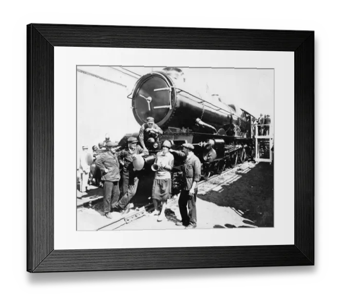 Framed Print : King George V with its team in America, 1927