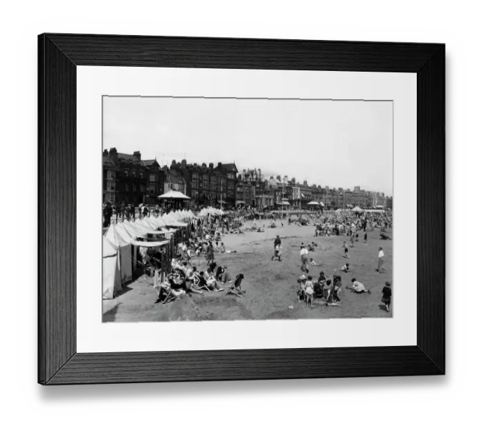 Framed Print : Weymouth, August 1929 Framed Print : Weymouth, August 1929