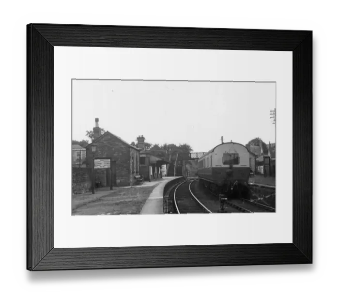 Framed Print : Lydney Town Station, Gloucestershire, c. 1950s Framed Print : Lydney Town Station, Gloucestershire, c. 1950s
