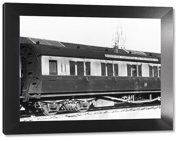 Exterior view of passenger carriage No. 8013