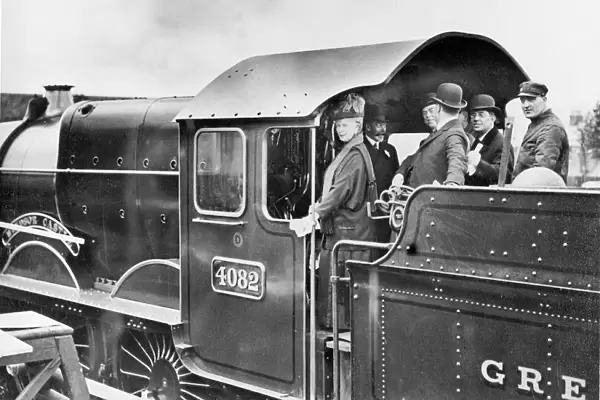 King George V and Queen Mary on the footplate of Windsor Castle