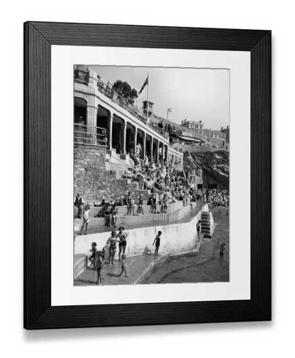 Framed Print : Plymouth Tinside Lido, c. 1935 Framed Print : Plymouth Tinside Lido, c. 1935