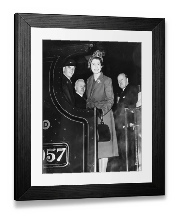 Framed Print : Princess Elizabeth at Swindon Works, November 1950 Framed Print : Princess Elizabeth at Swindon Works, November 1950