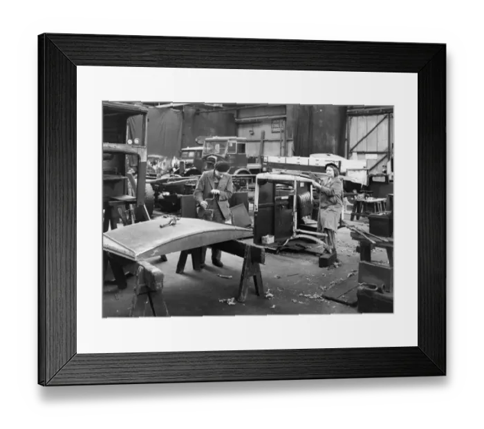 Framed Print : Women workers at the Road Motor Department, Slough, March 1944 Framed Print : Women workers at the Road Motor Department, Slough, March 1944
