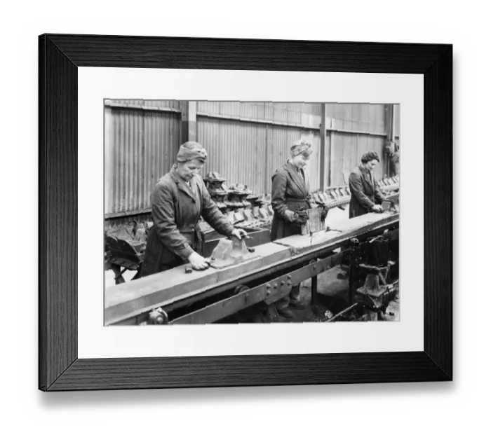 Framed Print : Female permanent way workers, c1940 Framed Print : Female permanent way workers, c1940