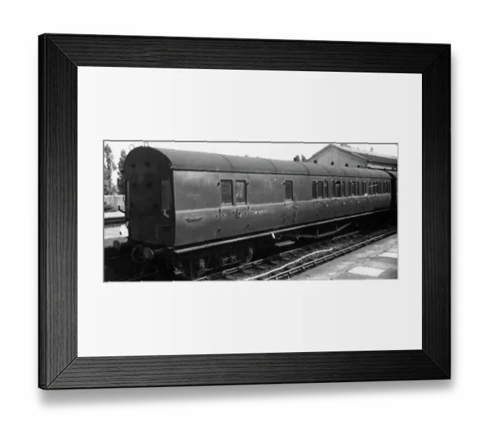 Framed Print : Brake thrid carriage No. W4972 Framed Print : Brake thrid carriage No. W4972
