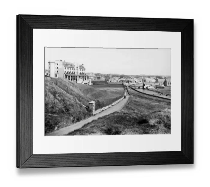 Framed Print : Bude town from Summerleaze Crescent, 1923 Framed Print : Bude town from Summerleaze Crescent, 1923
