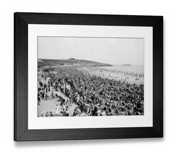 Framed Print : Barry Island Beach, Wales, August, 1938 Framed Print : Barry Island Beach, Wales, August, 1938