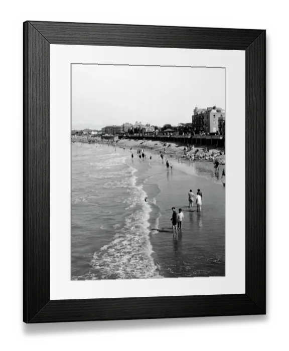 Framed Print : Burnham-on-Sea beach, August 1927 Framed Print : Burnham-on-Sea beach, August 1927