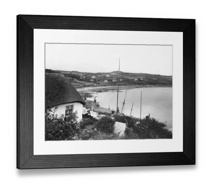 Framed Print : Coverack, Cornwall, c. 1920s Framed Print : Coverack, Cornwall, c. 1920s
