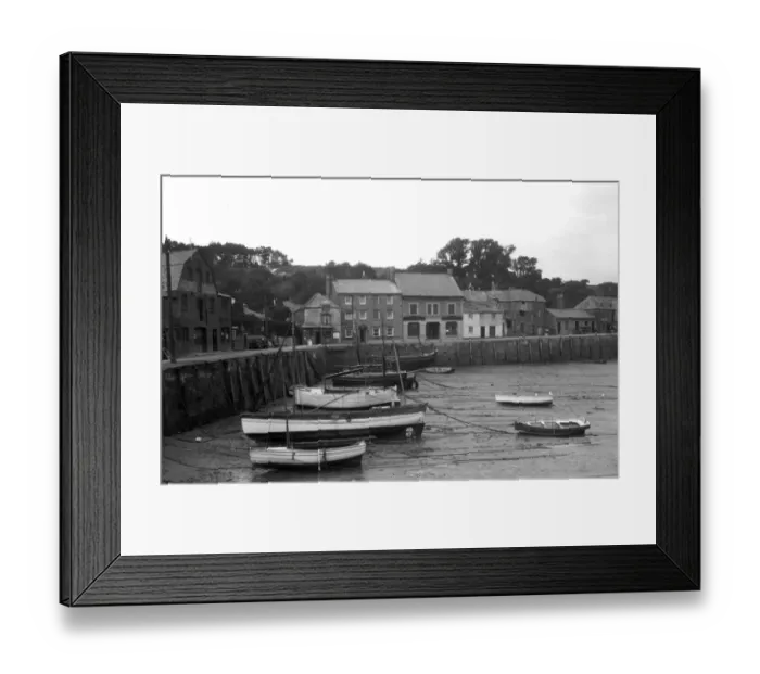 Framed Print : Padstow Harbour, Cornwall, 1927 Framed Print : Padstow Harbour, Cornwall, 1927