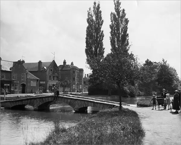 Bourton-on-the Water, c. 1925