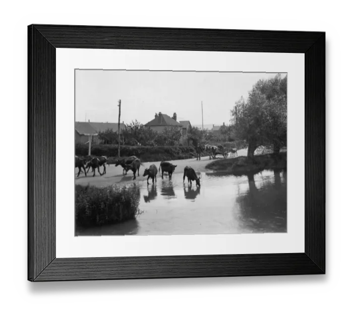 Framed Print : Bourton-on-the-Water, August 1924