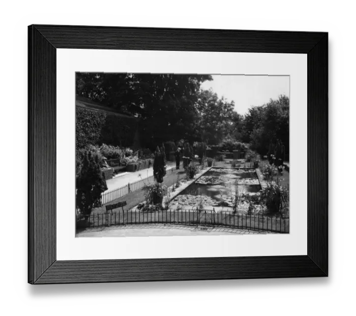 Framed Print : Sandford Park, Cheltenham, July 1939 Framed Print : Sandford Park, Cheltenham, July 1939