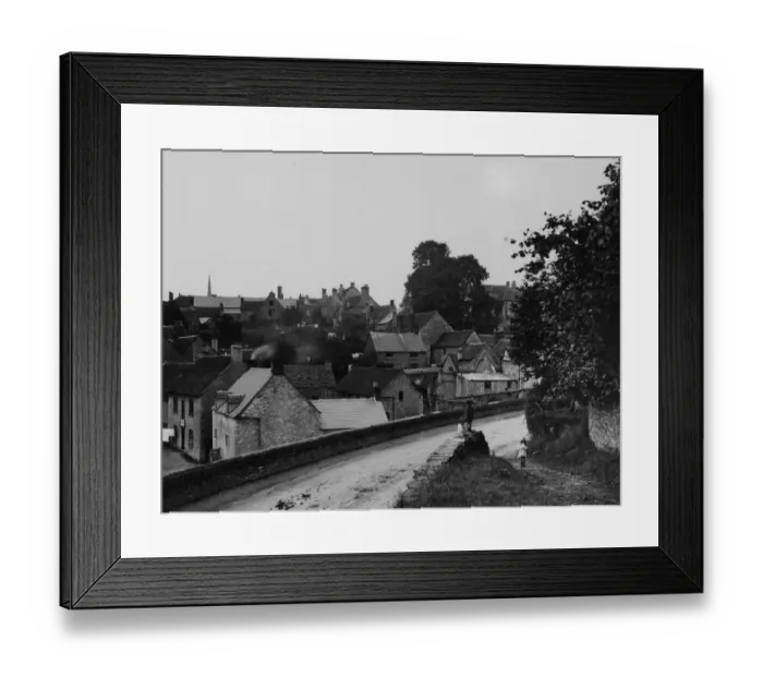 Framed Print : Tetbury, August 1924 Framed Print : Tetbury, August 1924
