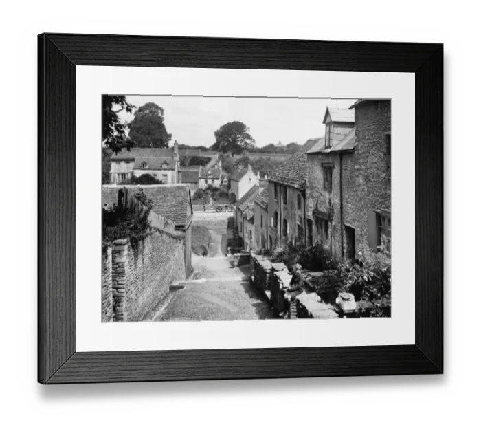 Framed Print : Tetbury, c. 1920s Framed Print : Tetbury, c. 1920s