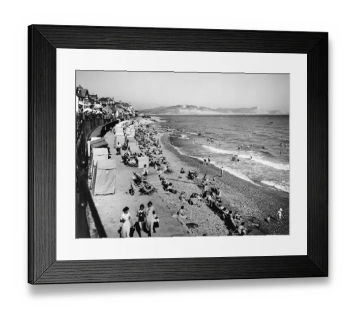 Framed Print : Lyme Regis, August 1936 Framed Print : Lyme Regis, August 1936