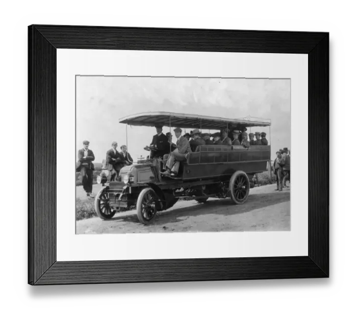 Framed Print : GWR 22 seater Milnes-Daimler omnibus, 17th August 1903 Framed Print : GWR 22 seater Milnes-Daimler omnibus, 17th August 1903