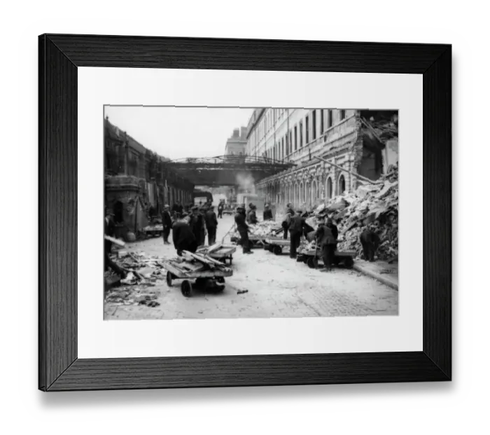 Framed Print : Bomb damage to Paddington Station in 1941