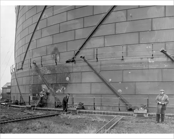 Air raid damage to the gas holder at Swindon Works, 1942