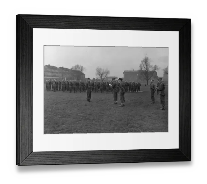 Framed Print : Presentation of the Wiltshire Home Guard in 1944 Framed Print : Presentation of the Wiltshire Home Guard in 1944