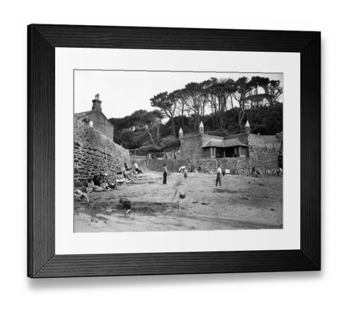 Framed Print : Readymoney Cove, Fowey, July 1947 Framed Print : Readymoney Cove, Fowey, July 1947