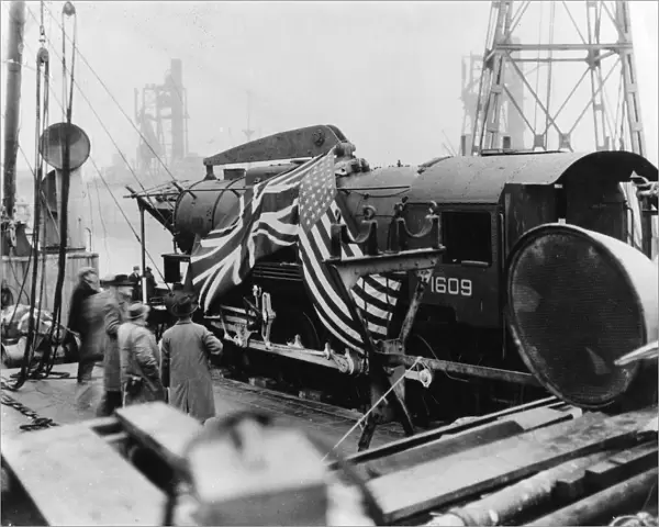 American S160 Class 2-8-0 locomotive No. 1609 upon arrival at Newport Docks, 1942