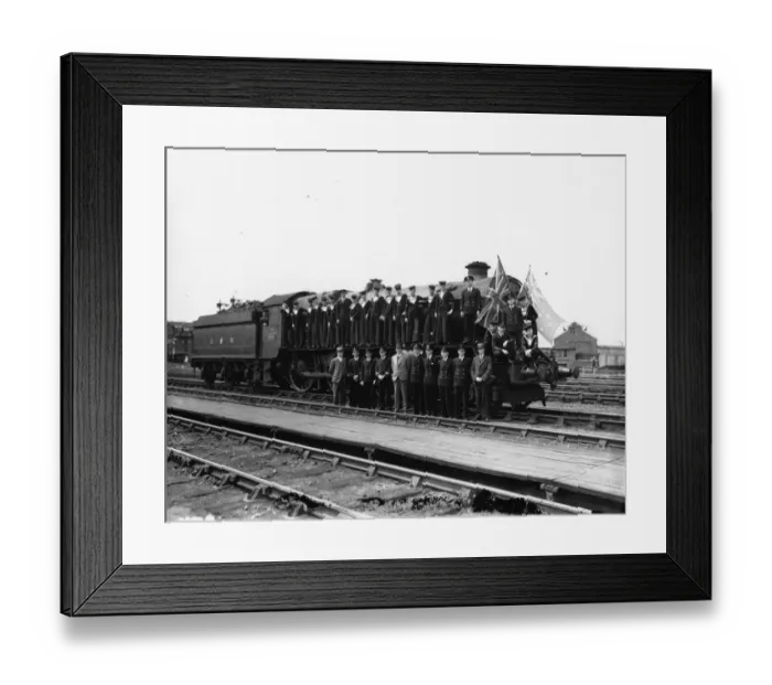 Framed Print : Australian Navy on locomotive No. 6021 King Richard II, 1945 Framed Print : Australian Navy on locomotive No. 6021 King Richard II, 1945