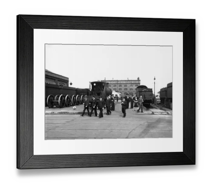 Framed Print : Australian officers and sailors on a visit to Swindon Works, 1945