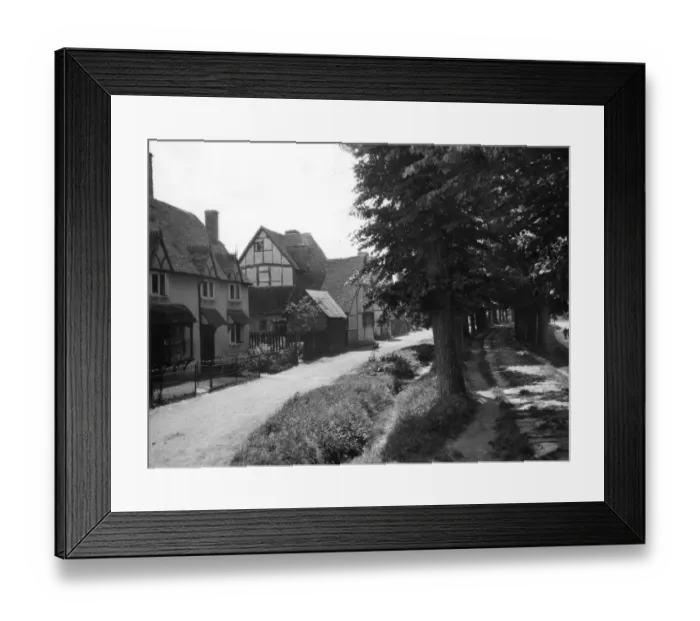 Framed Print : Steventon, Oxfordshire, June 1928 Framed Print : Steventon, Oxfordshire, June 1928