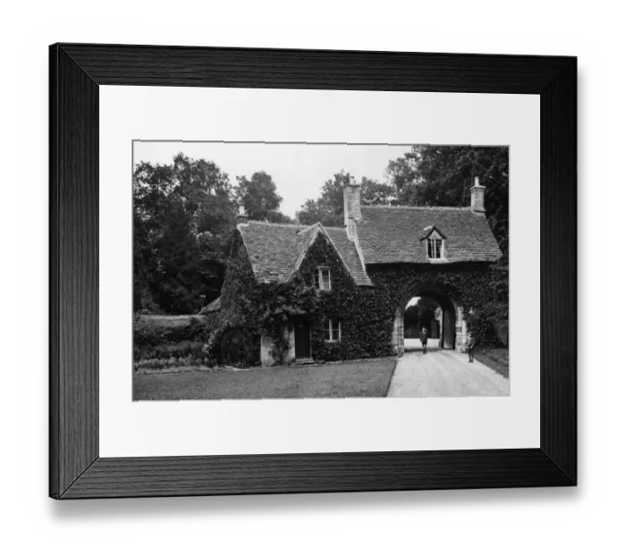 Framed Print : Abbey Park, Cirencester, August 1924 Framed Print : Abbey Park, Cirencester, August 1924