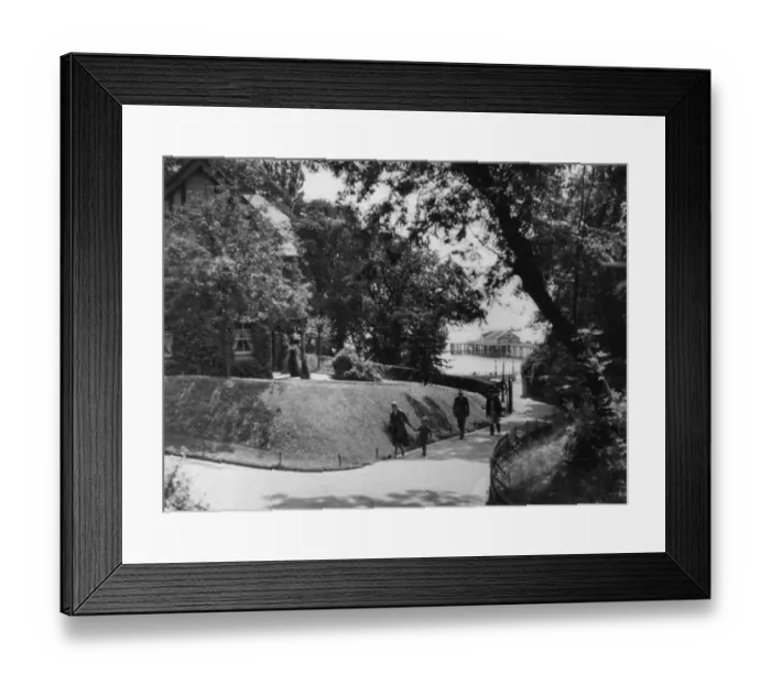Framed Print : Penarth, Glamorgan, South Wales, c. 1920s