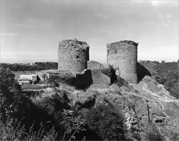 Cilgerran Castle, Pembrokeshire, September 1937